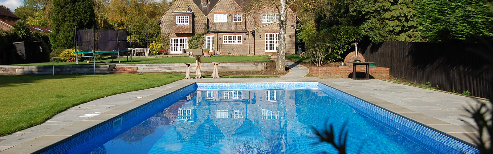 Outdoor swimming pools Buckland Pool Reigate Surrey