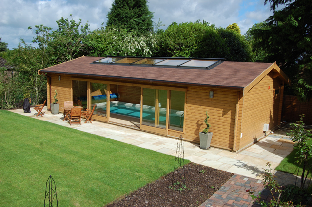 Swimming pool builder Surrey