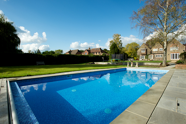 Outdoor pool builder Surrey