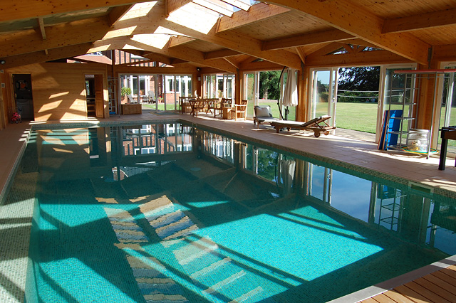Swimming pool builder Surrey