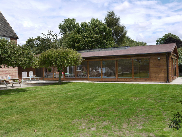 Swimming pool builder Surrey