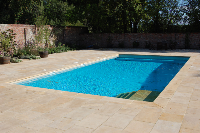 Buckland Pool and Building Company, Reigate